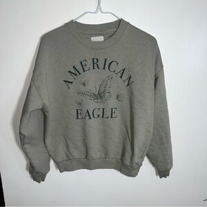 American Eagle Crewneck Pullover Sweatshirt Green Butterfly Graphic